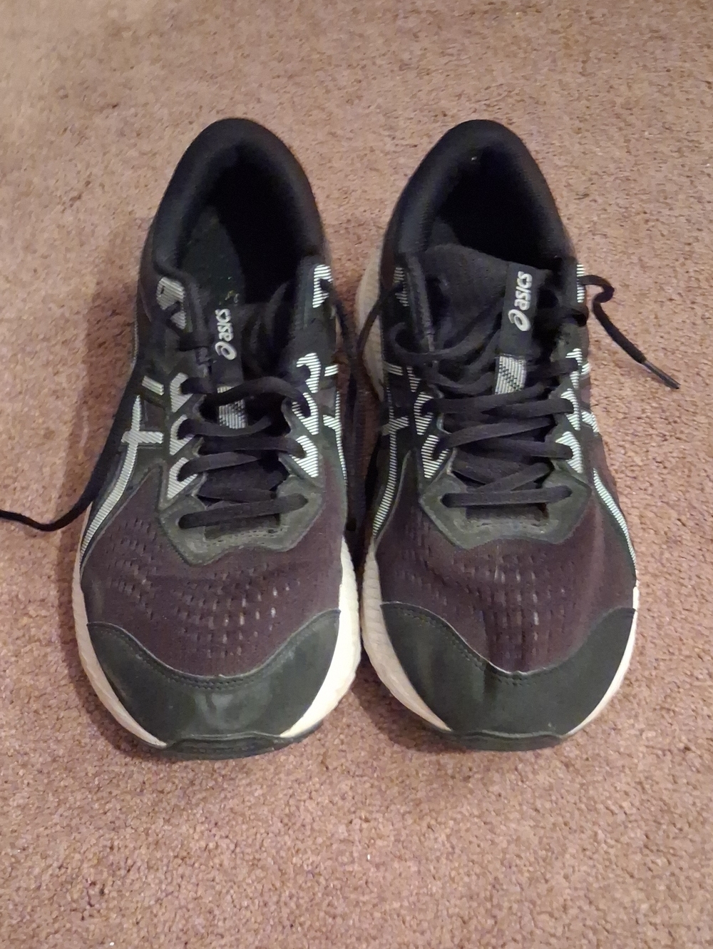 ASICS Men’s Black and White Athletic Running Shoes